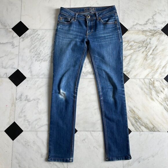 DL1961 Angel Mid Rise Cigarette Jeans - Picture 1 of 9